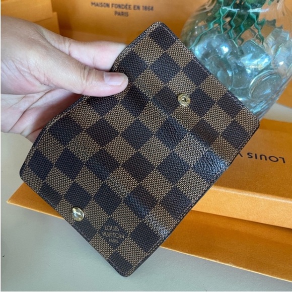 Authentic Louis Vuitton key holders ππππ€ππ€π - Picture 10 of 12